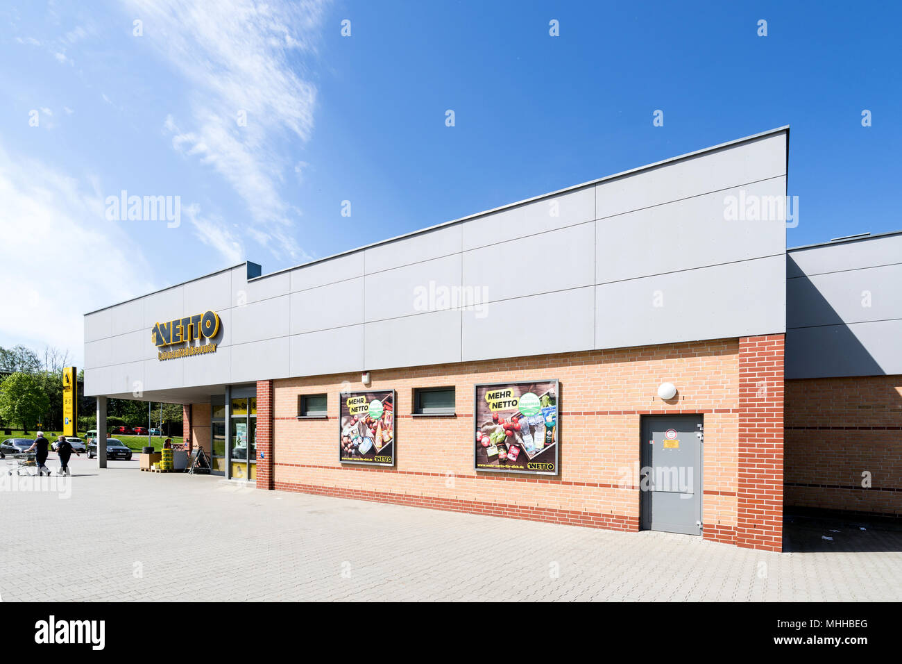 Netto Lebensmitteldiscounter branch in Limbach-Oberfrohna, D. Netto is a Danish discount supermarket operating in Denmark, Germany, Poland and Sweden. Stock Photo