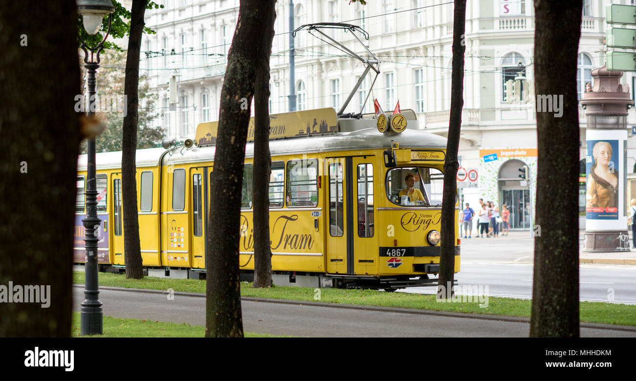 The “Bim”, the Viennese tram - vienna-trips.at