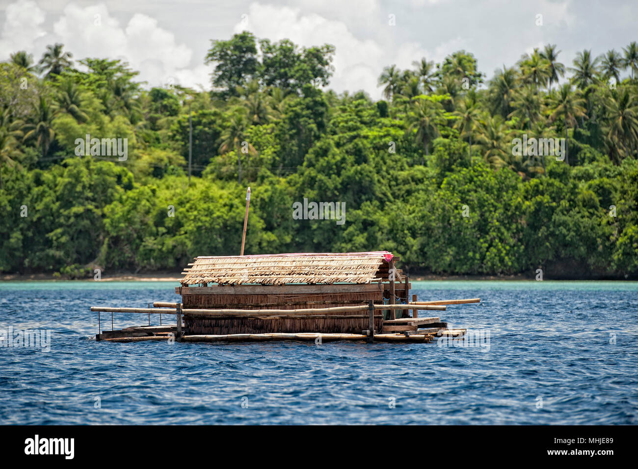 fishing platform in the middle of the sea in indonesia Stock Photo - Alamy