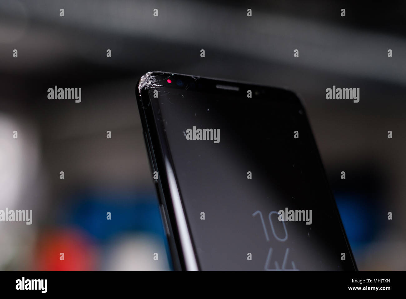 Samsung galaxy s9 plus hi-res stock photography and images - Alamy