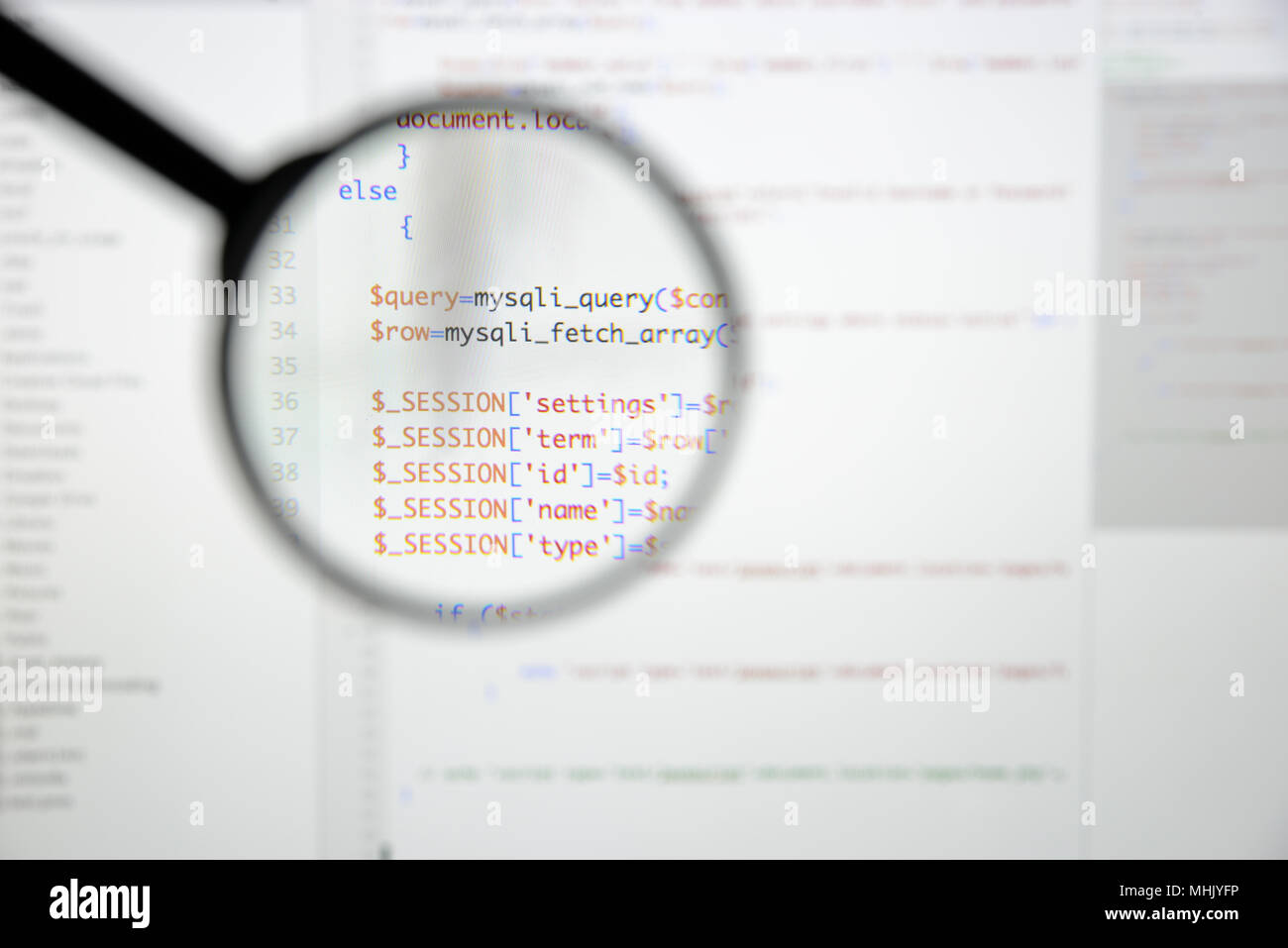 Sql programmer hi-res stock photography and images - Alamy