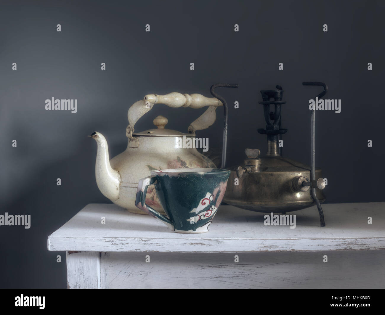 Old kettle wood stove hires stock photography and images Alamy