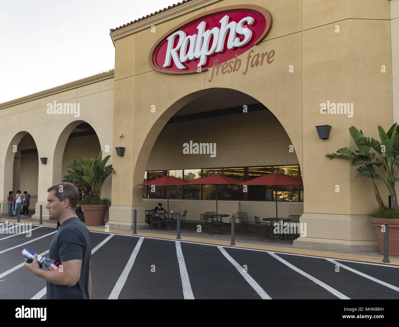 s Newest & Biggest Grocery Store:  Fresh Irvine 