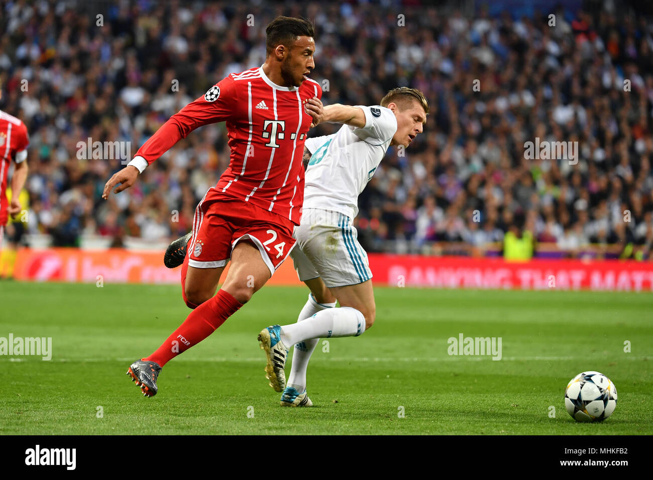 Madrid, Spain. 01st May, 2018. Cristiano Ronaldo (Real Madrid), Action,  Single Action, Single Image, Cut Out, Full Body, Whole Figure. Football  Champions League, semi-finals, Real Madrid-FC Bayern Munich 2-2. on 01.05. 2018, ESTADIOSANTIAGOBERNAB