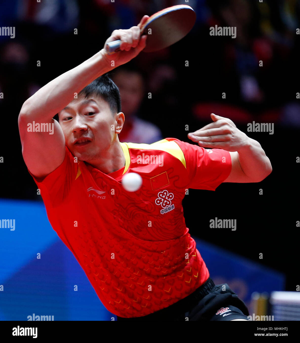 Halmstad, Sweden. 2nd May, 2018. Ma Long of China returns to Choe Il of Democratic People's Republic of Korea (DPRK) at the fifth round of Men's group match during the 2018 World Team Table Tennis Championships in Halmstad, Sweden, May 2, 2018. Ma won the game with 3-0, and team China won the match with 3-0. Credit: Ye Pingfan/Xinhua/Alamy Live News Stock Photo