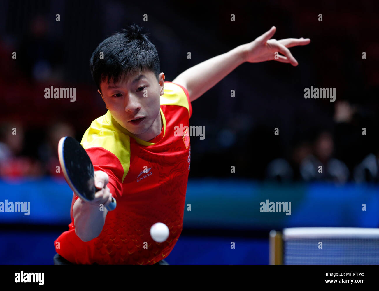 Halmstad, Sweden. 2nd May, 2018. Ma Long of China returns to Choe Il of Democratic People's Republic of Korea (DPRK) at the fifth round of Men's group match during the 2018 World Team Table Tennis Championships in Halmstad, Sweden, May 2, 2018. Ma won the game with 3-0, and team China won the match with 3-0. Credit: Ye Pingfan/Xinhua/Alamy Live News Stock Photo