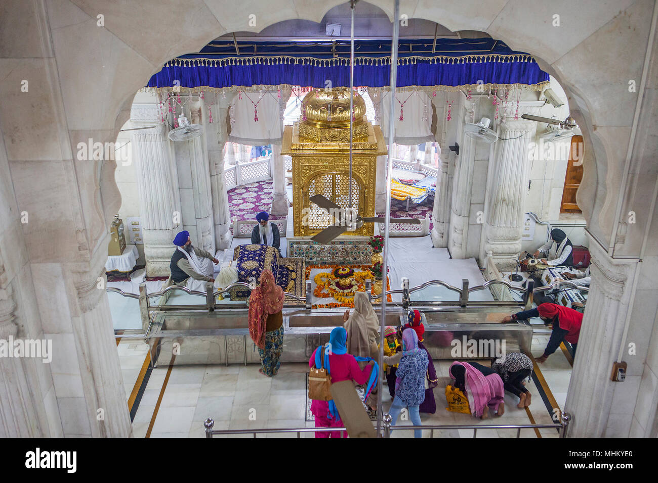 Interior of golden temple, Amritsar, Punjab, India Stock Photo - Alamy