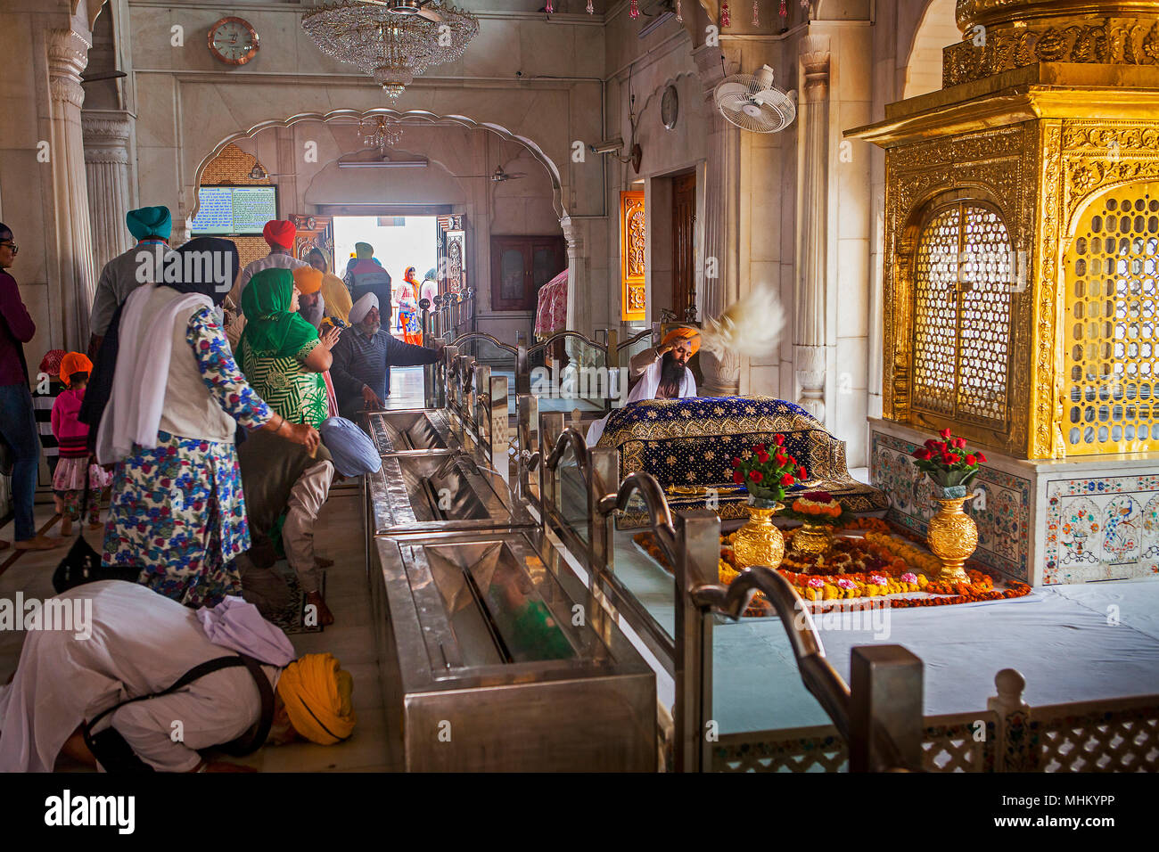 Golden temple interior amritsar hi-res stock photography and images - Alamy