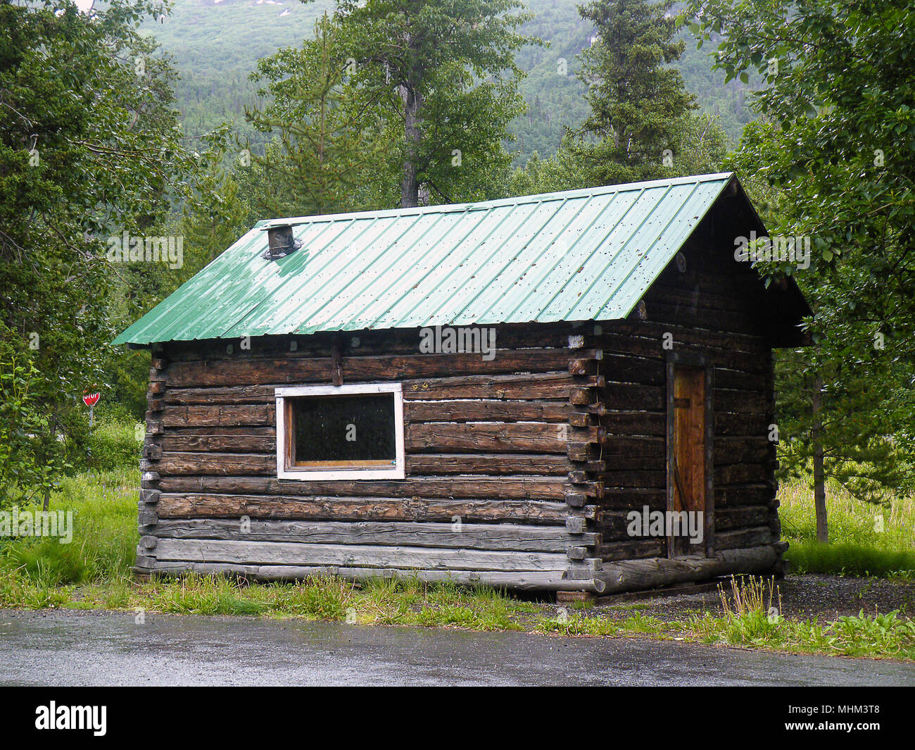 Alaska Abandoned Log Cabin Stock Photos Alaska Abandoned Log