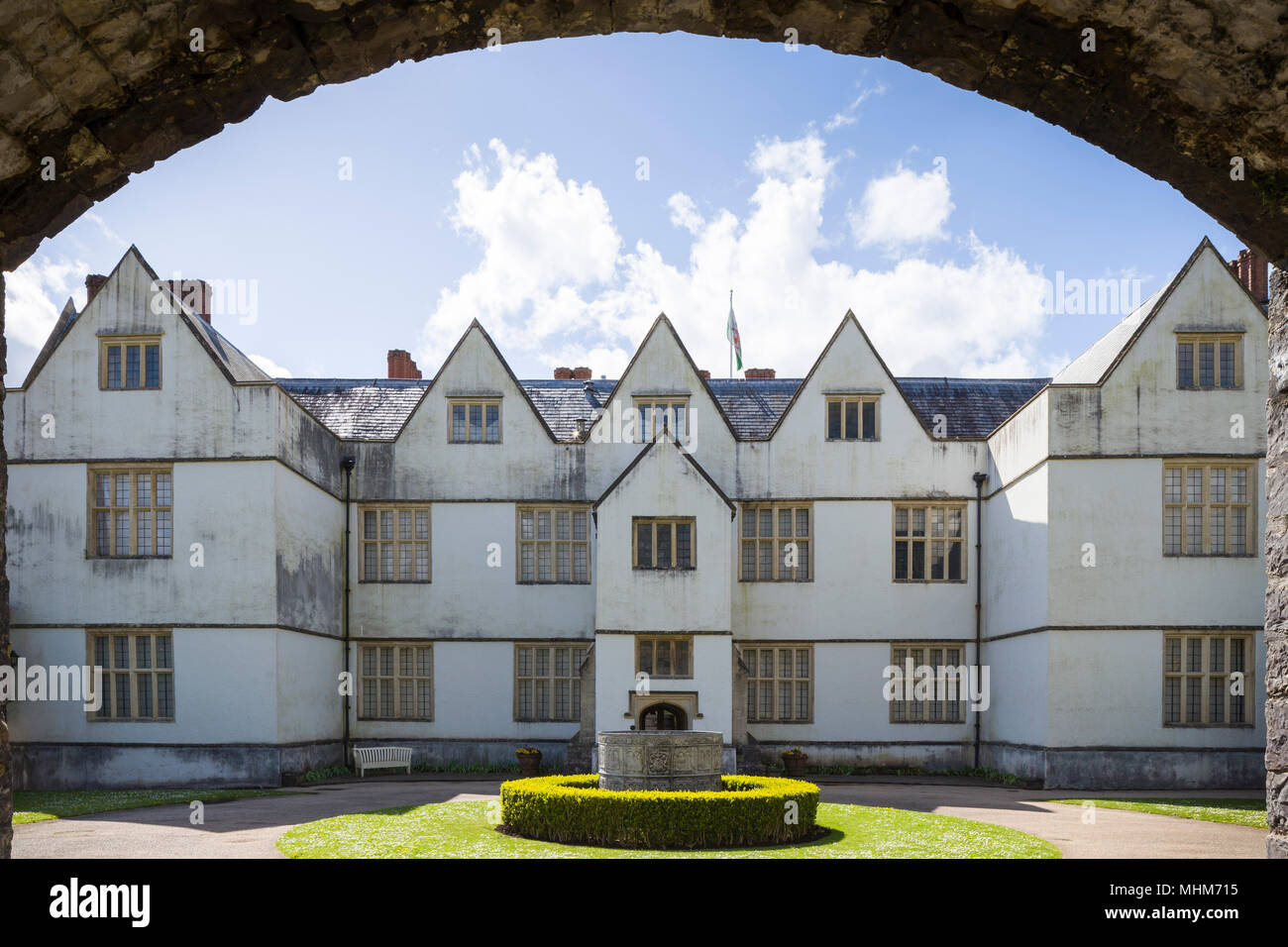 St Fagans Castle / Castell Sain Ffagan, an Elizabethan mansion near Cardiff, Wales, UK, part of St Fagans National Museum of History. Stock Photo