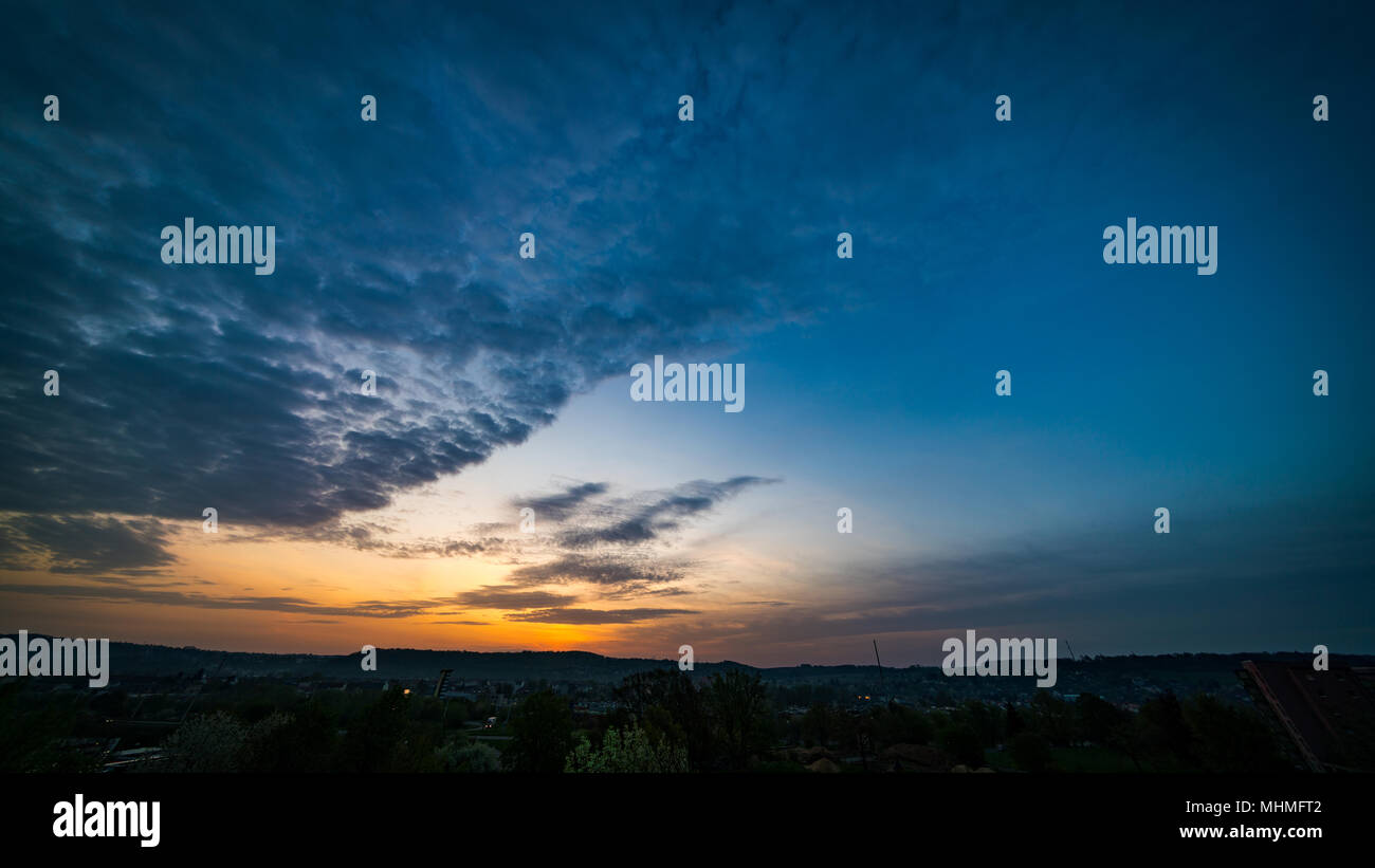 Sky sun sunset hi-res stock photography and images - Alamy