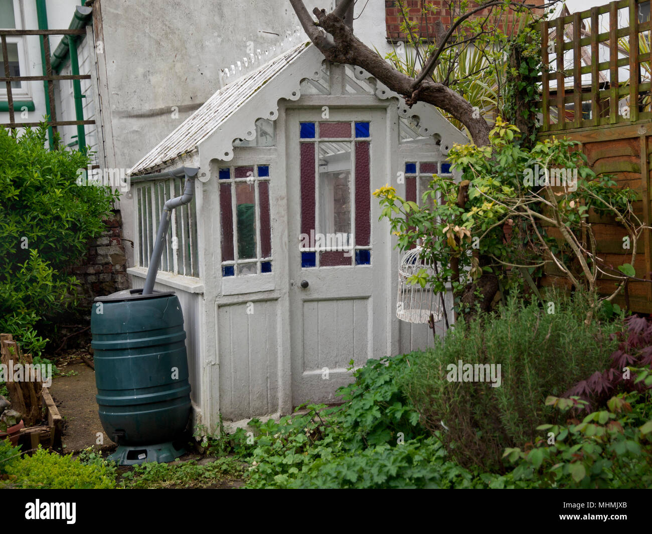 Old english greenhouse hi-res stock photography and images - Alamy