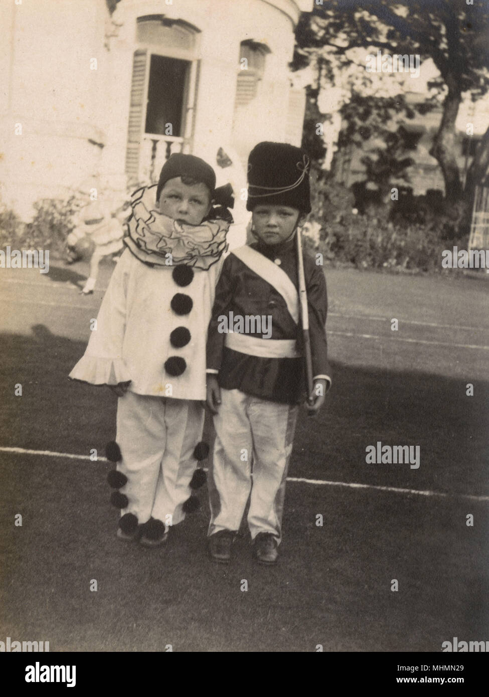 1920s clowns hi-res stock photography and images - Alamy