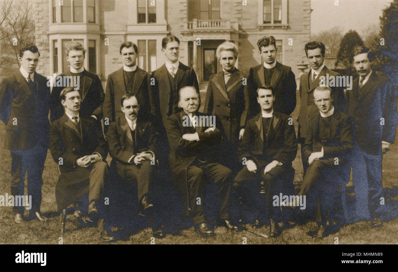 Formal Edwardian group photograph with clergy, Scotland Stock Photo
