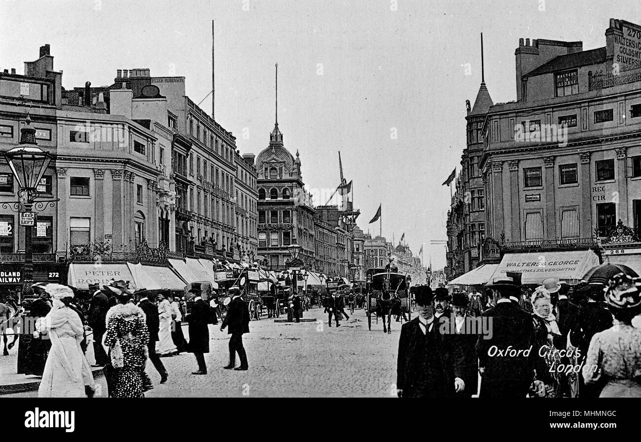 Busy scene at Oxford Circus, Central London Stock Photo Alamy