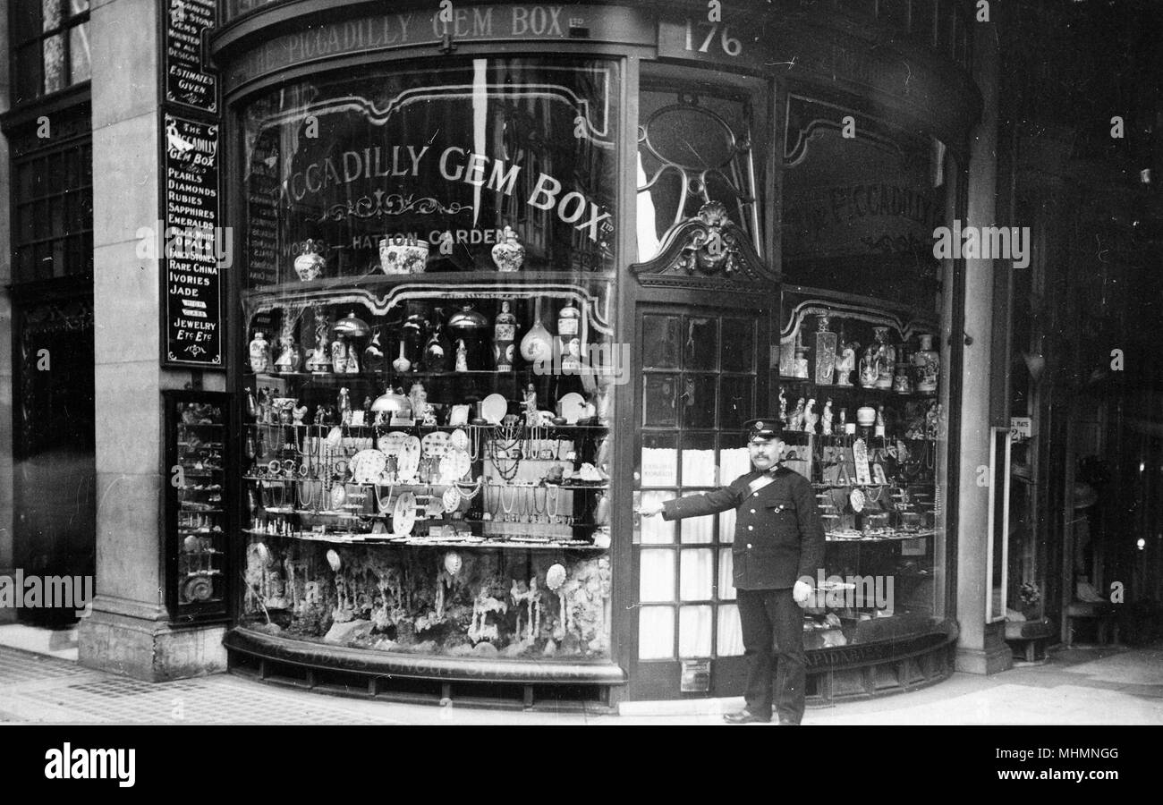 Piccadilly Gem Box, a jewellery shop on the east side of Piccadilly Arcade, London W1.     Date: circa 1910s Stock Photo