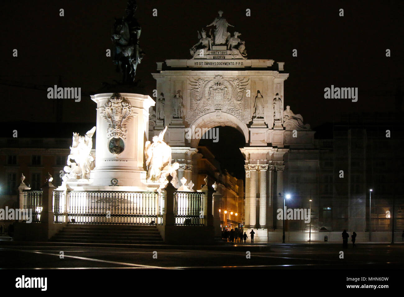 Estatua de Dom Jose I, Arco da Rua Augusta, Plaza de Comercio, Lissabon, Portugal. Stock Photo