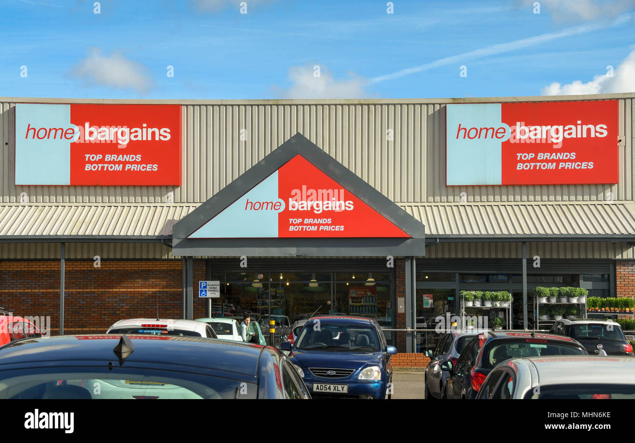 Large sign above the entrance to a branch of Home Bargains on a retail park Stock Photo