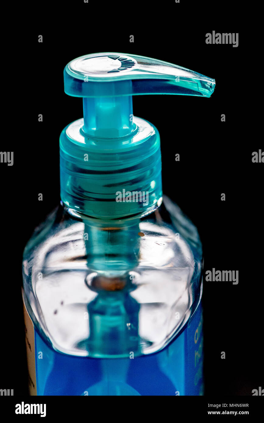 Pump action soap hires stock photography and images Alamy