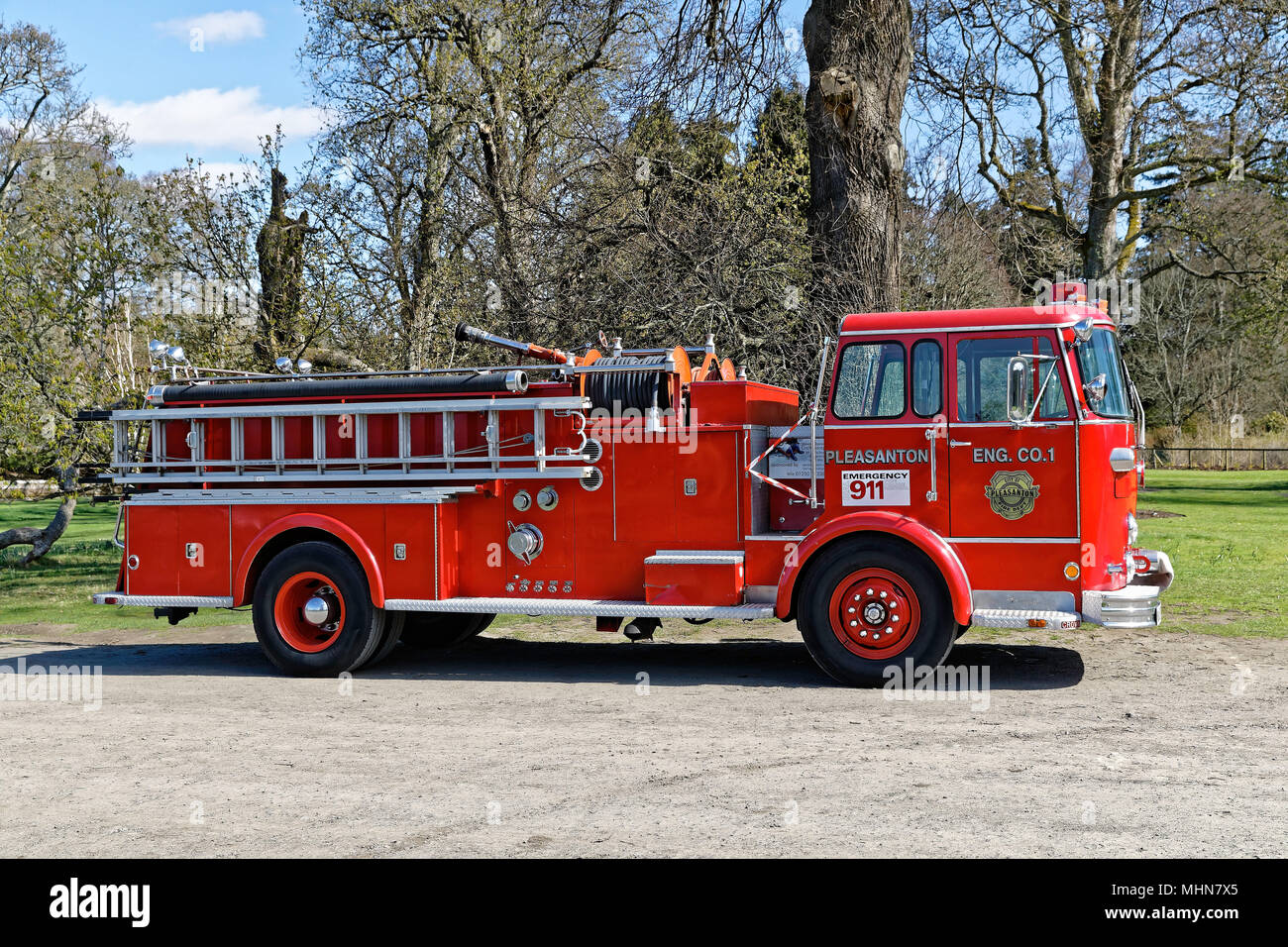Pleasanton Fire Department ADWI Crown Coach Corporation Fire Appliance