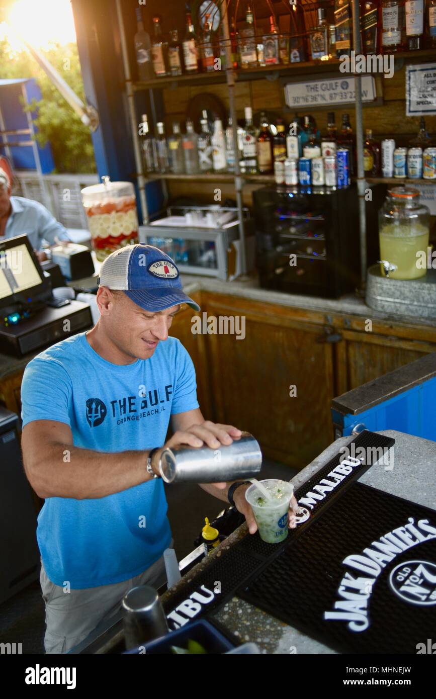 Pouring liquor hires stock photography and images Alamy