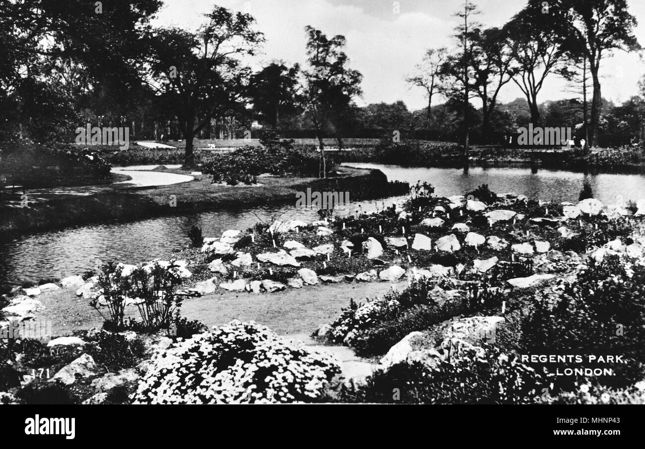 Waterside scene, Regents Park, London Stock Photo