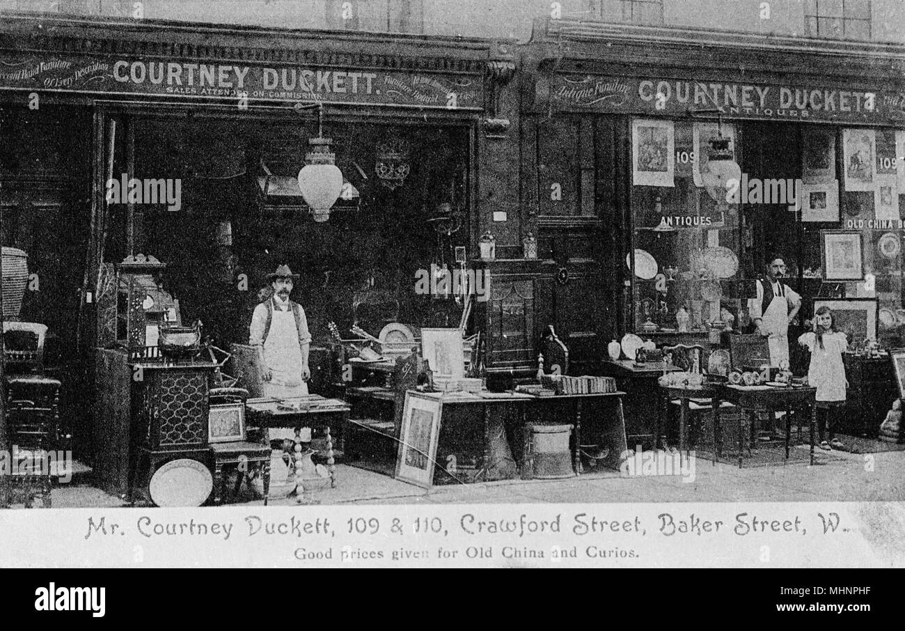 Courtney Duckett antique shop, Crawford Street, London W Stock Photo
