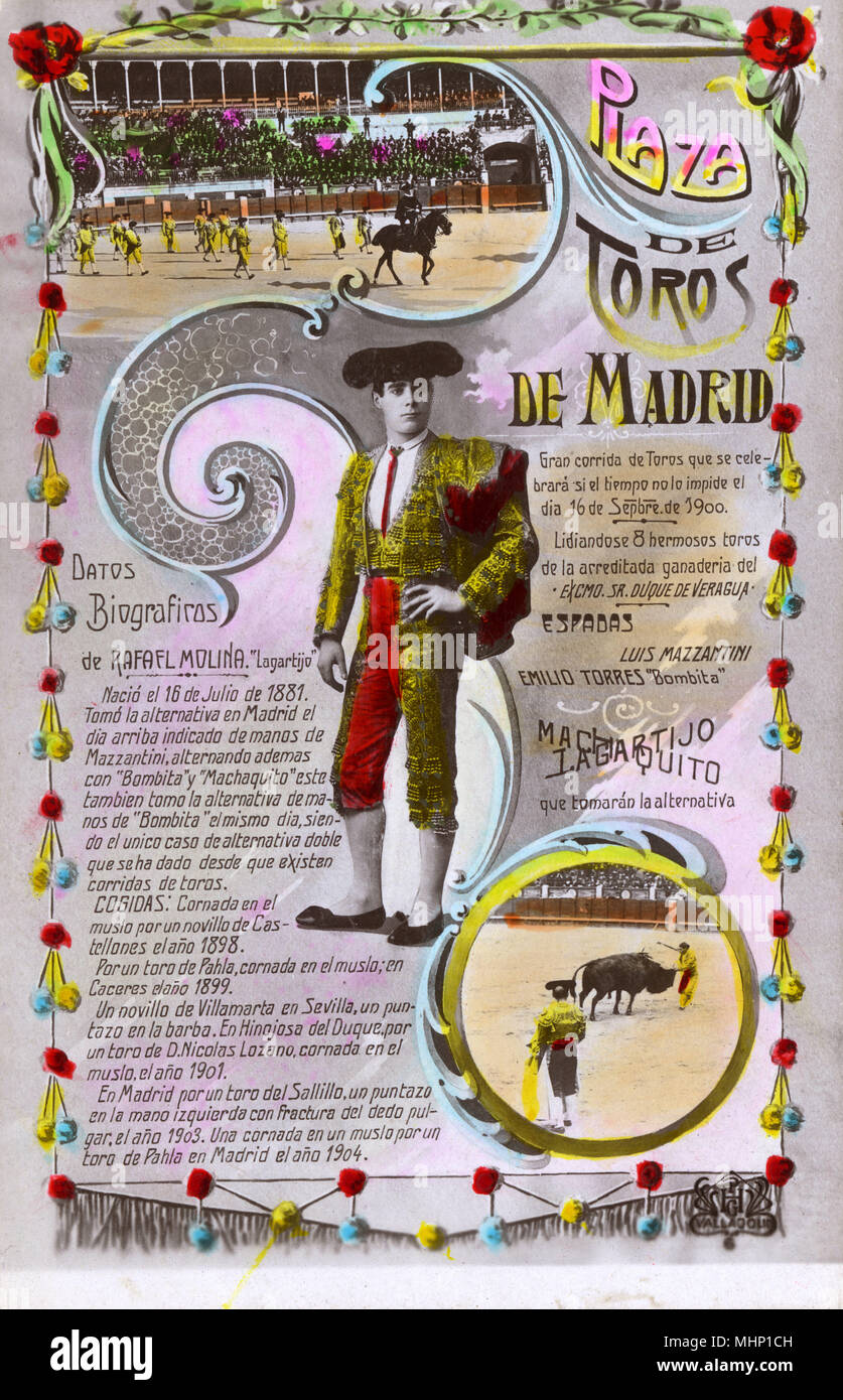 Bombita, Emilio Torres Reina (1874-1947), Spanish bullfighter, on an advertisement for a bullfight taking place on 16 September 1900. The card also contains biographical information on another bullfighter, Lagartijo (Lizard), Rafael Molina, as well as two bullfighting scenes in the arena.      Date: 1900 Stock Photo