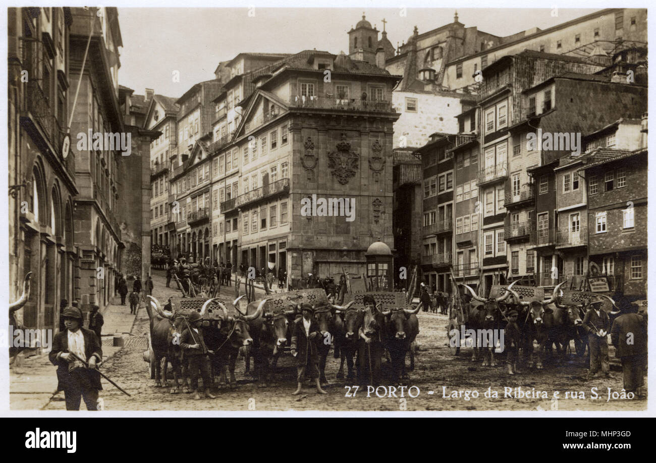 Largo da Ribeira, Porto, northern Portugal Stock Photo Alamy