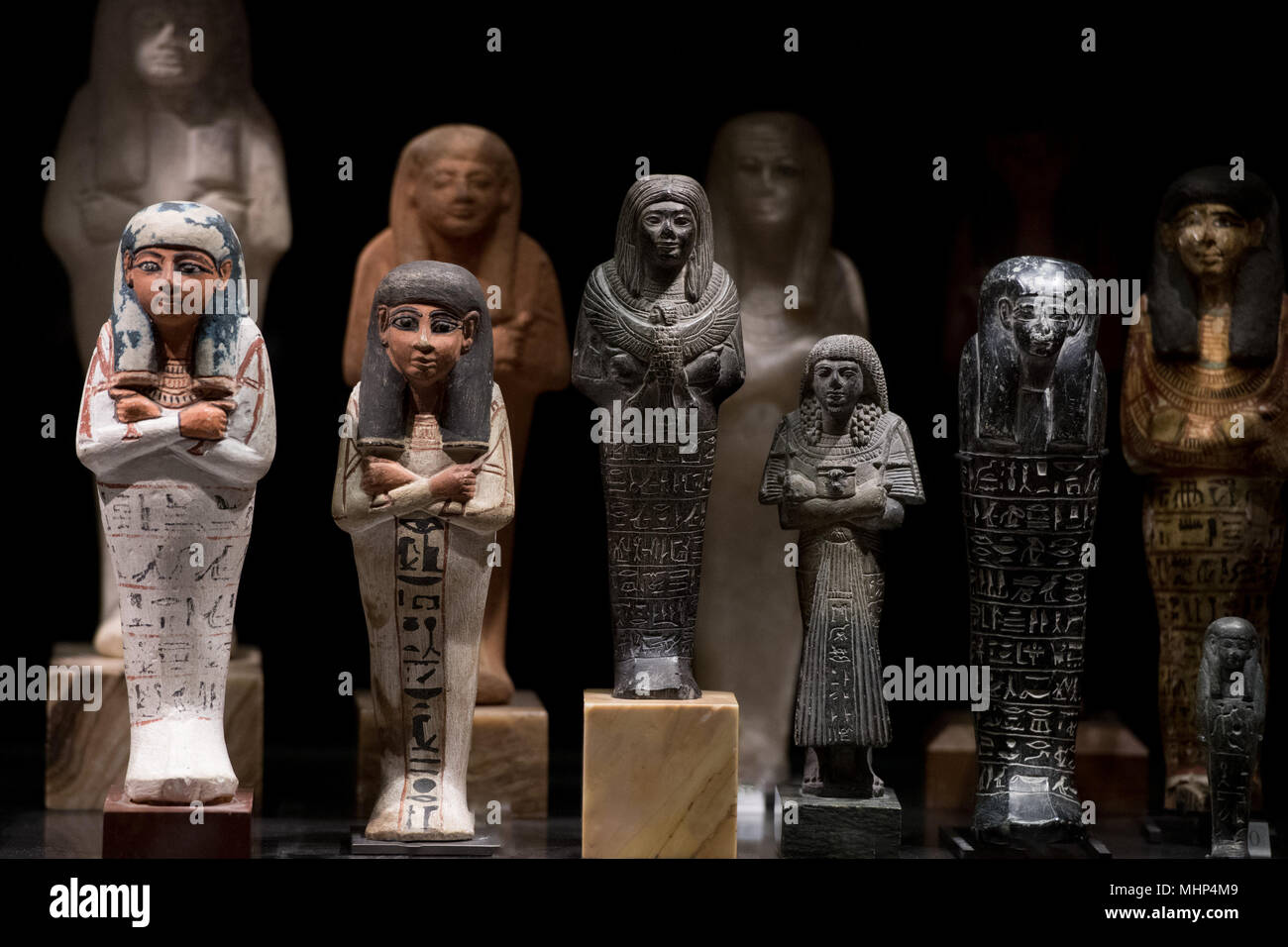 Art sculpture pharaoh woman egypt ancient egypt archeology history hi ...