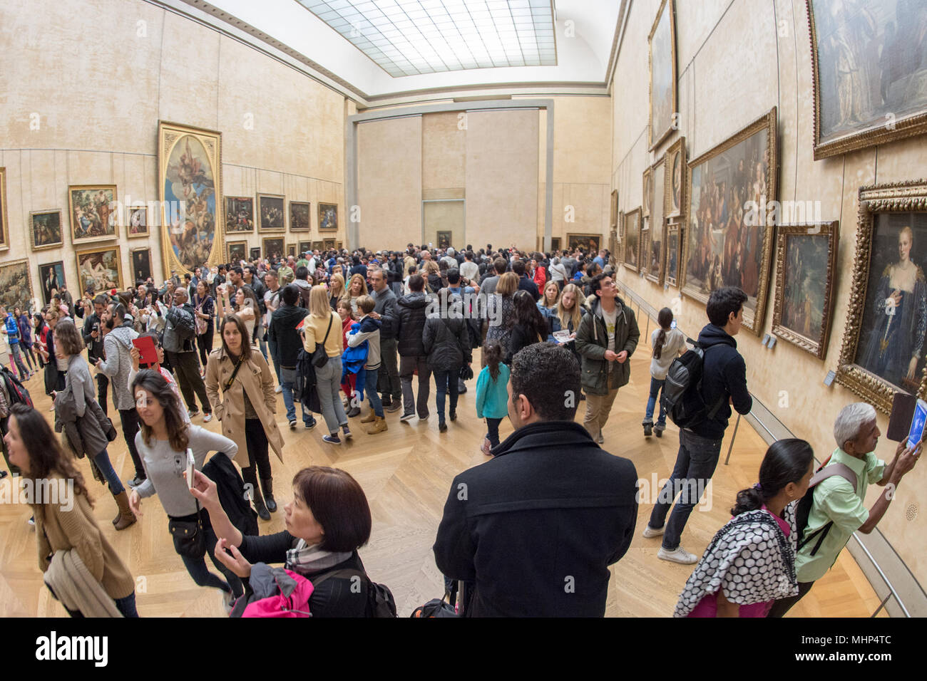 лувр зал скульптуры. андреа мантенья «парнас». лувр рельеф фасос аполлон. питер рубенс кермесса. детский сад на экскурсии в лувре.