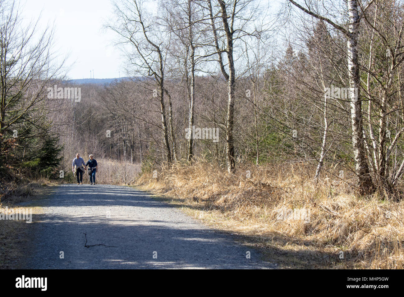Two hikers on hill hi-res stock photography and images - Alamy