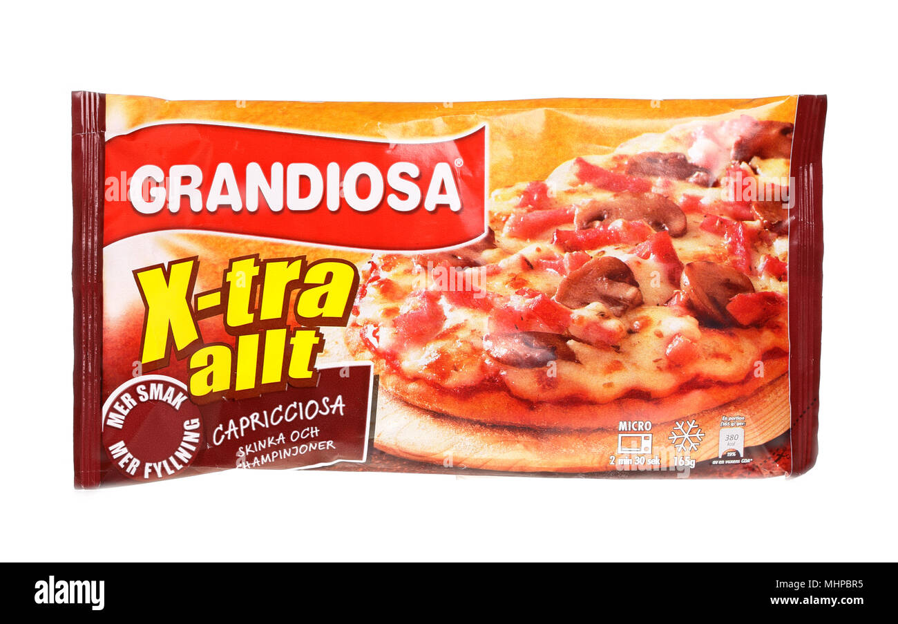 Download Frozen Pizza Pack High Resolution Stock Photography And Images Alamy PSD Mockup Templates
