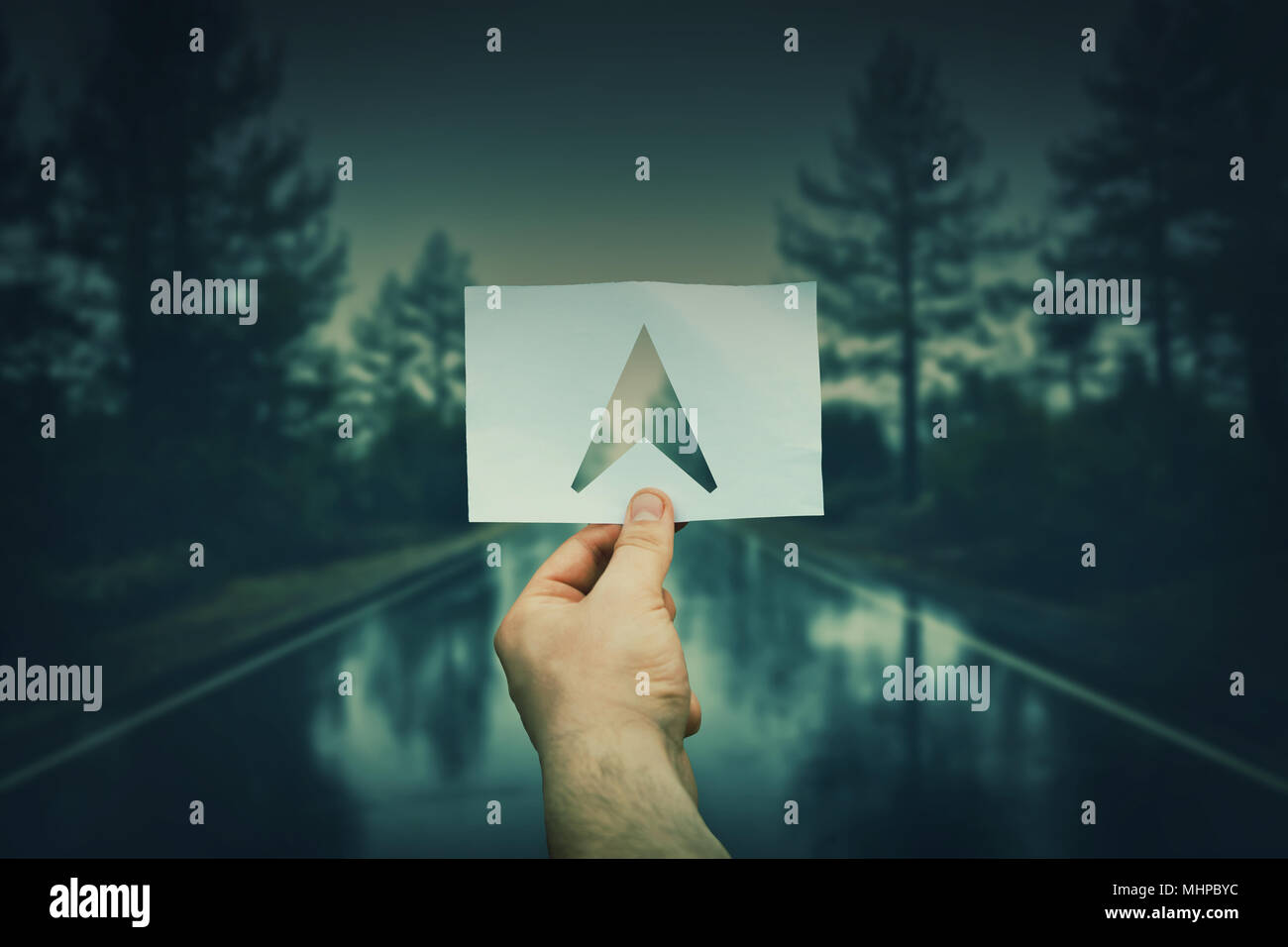 Gps arrow navigation icon hi-res stock photography and images - Alamy, image size:1300x956