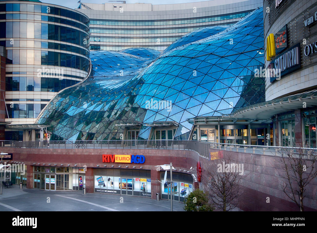 WARSAW, POLAND - APRIL 28, 2018: Modern glass shopping center in Warsaw.  The building is located near the central railway station. Zlote Tarasy  Shoppi Stock Photo - Alamy