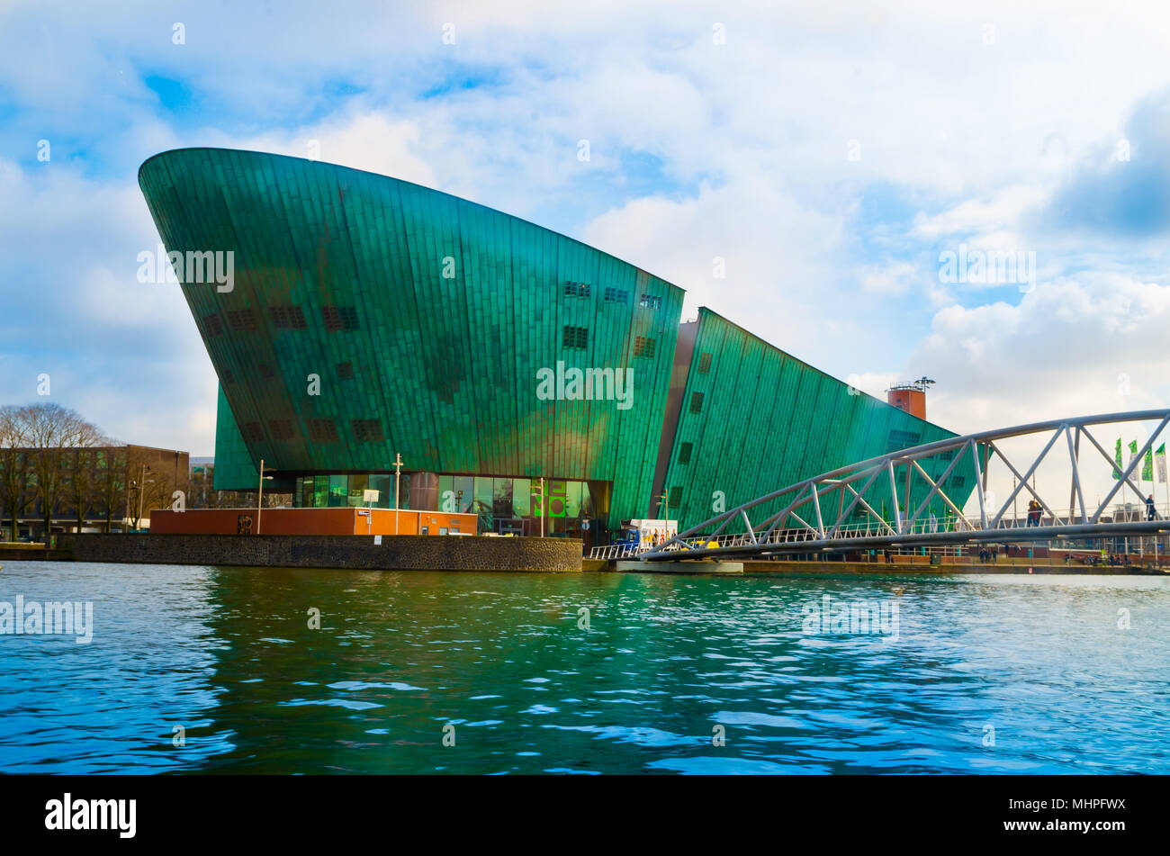 AMSTERDAM, NETHERLANDS, APRIL, 23 2018: NEMO Science Museum building is in  the form of a green ship, was designed by renowned Italian architect Renzo  Piano Stock Photo - Alamy