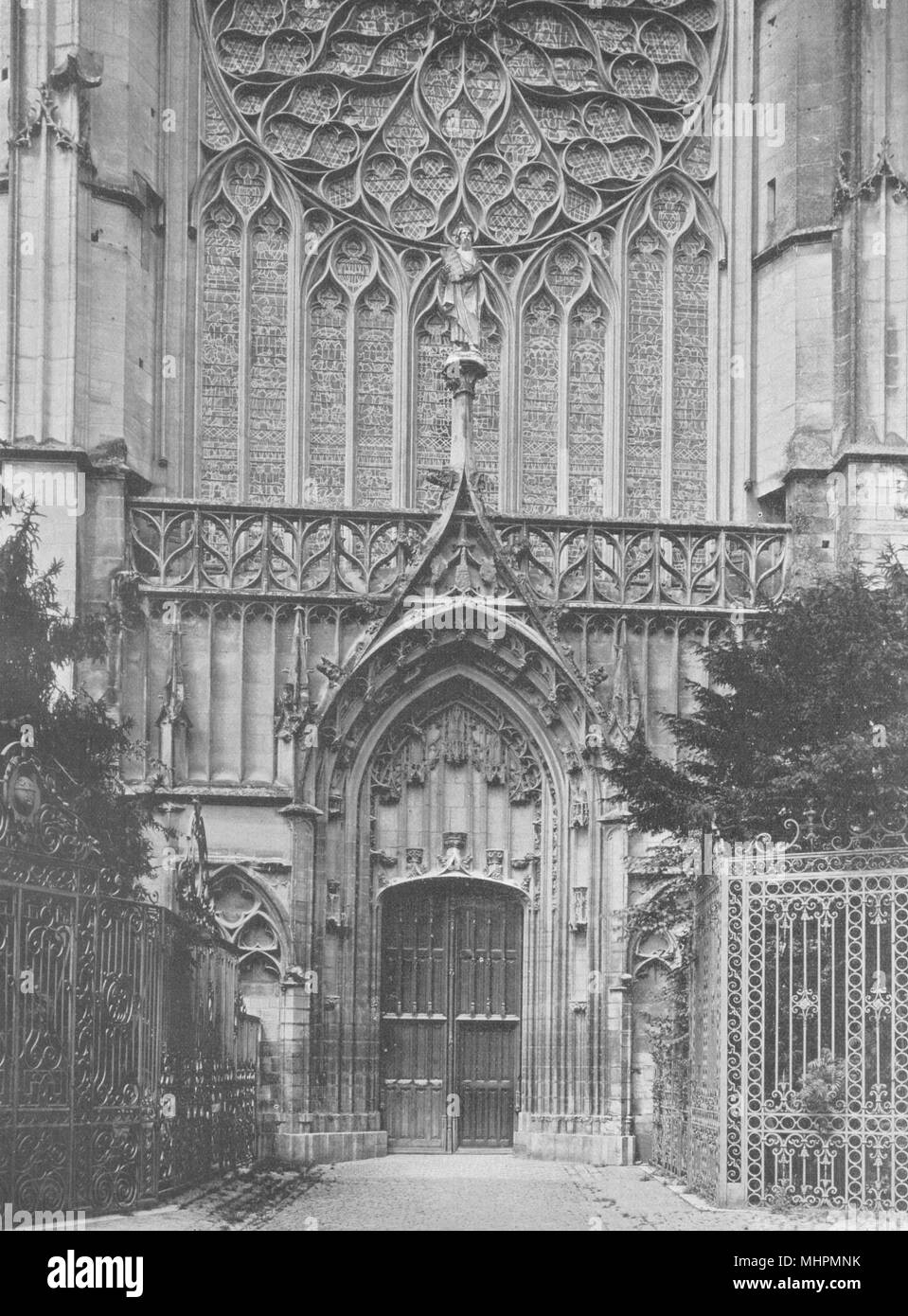 YONNE. Sens- Cathédrale. portail sud 1905 old antique vintage print picture Stock Photo