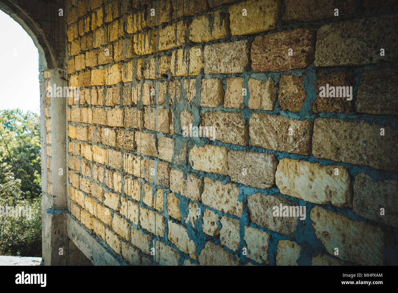 Shell limestone facade hi-res stock photography and images - Alamy