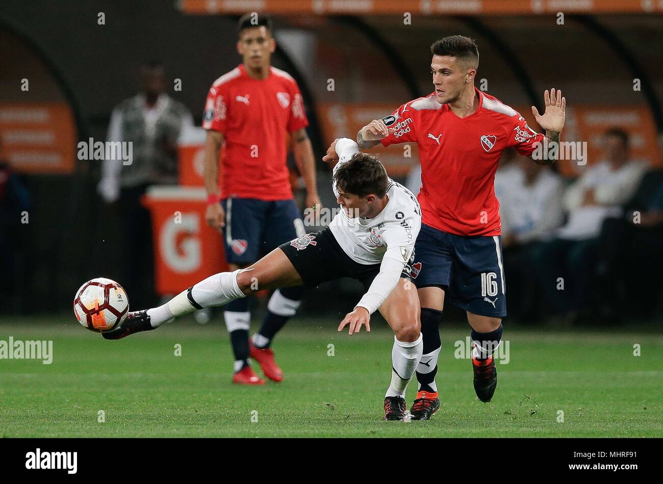 SÃO PAULO, SP - 03.05.2018: CORINTHIANS X INDEPENDIENTE - Emerson Sheik is  expelled during a match between Corinthians and Club Atlético Independiente  (Argentina), valid for the fourth round of group G of