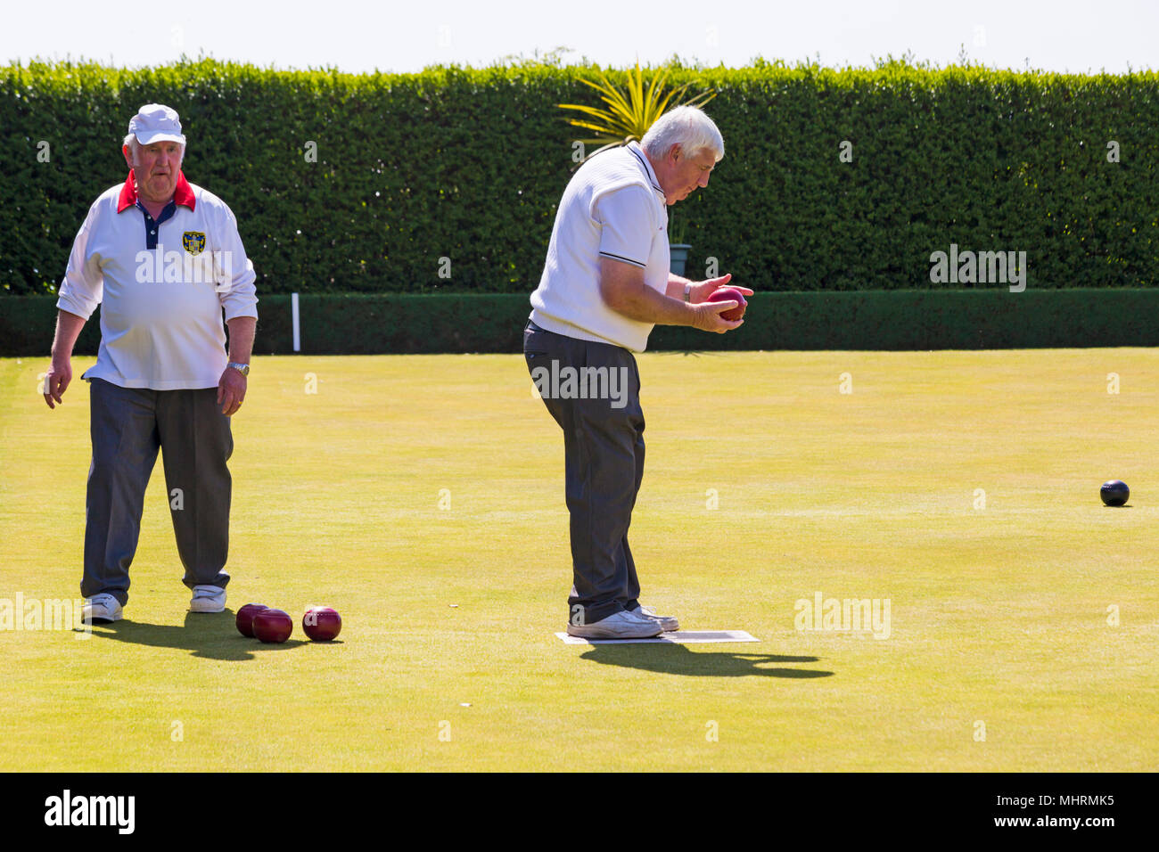 Bournemouth, Dorset, UK. 3rd May 2018. UK weather: bowlers enjoy playing bowls in the sunshine at Argyll Bowling Club in Alum Chine. Credit: Carolyn Jenkins/Alamy Live News Stock Photo