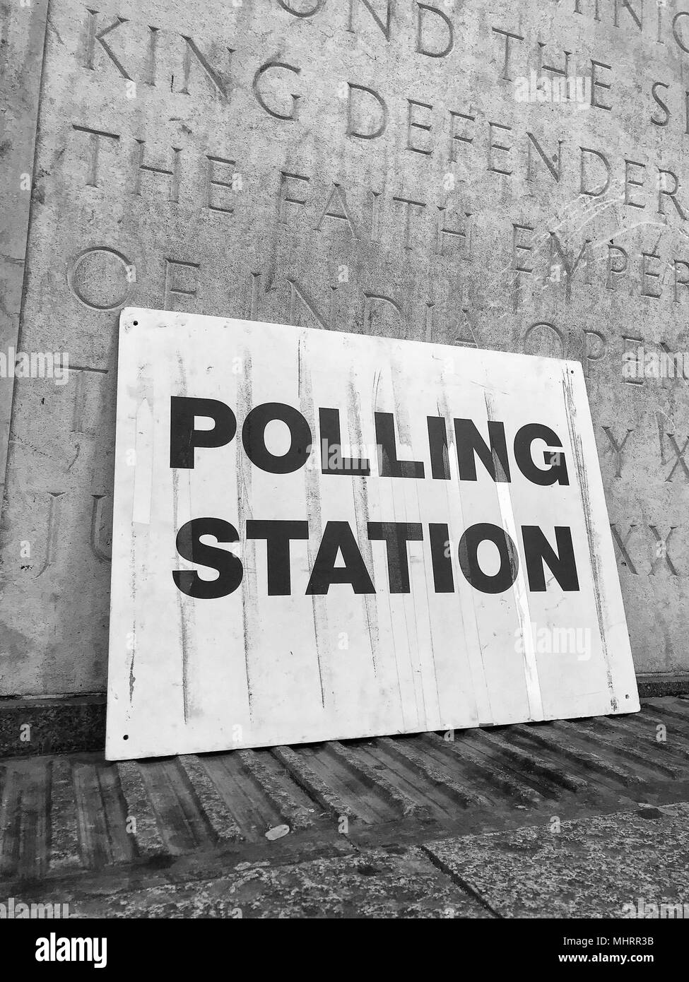 Manchester Central Library, UK. 3rd May, 2018. Polling sign in front of stone inscription at entrance to Manchester Central Library Credit: Chris Billington/Alamy Live News Stock Photo