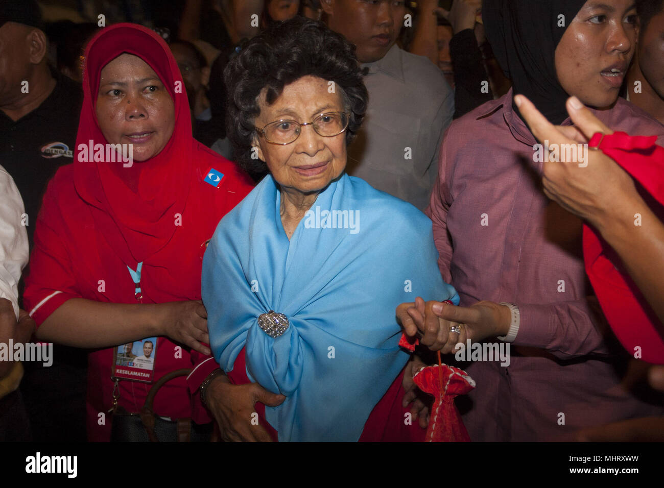 Mahathir Mohamad Wife High Resolution Stock Photography And Images Alamy