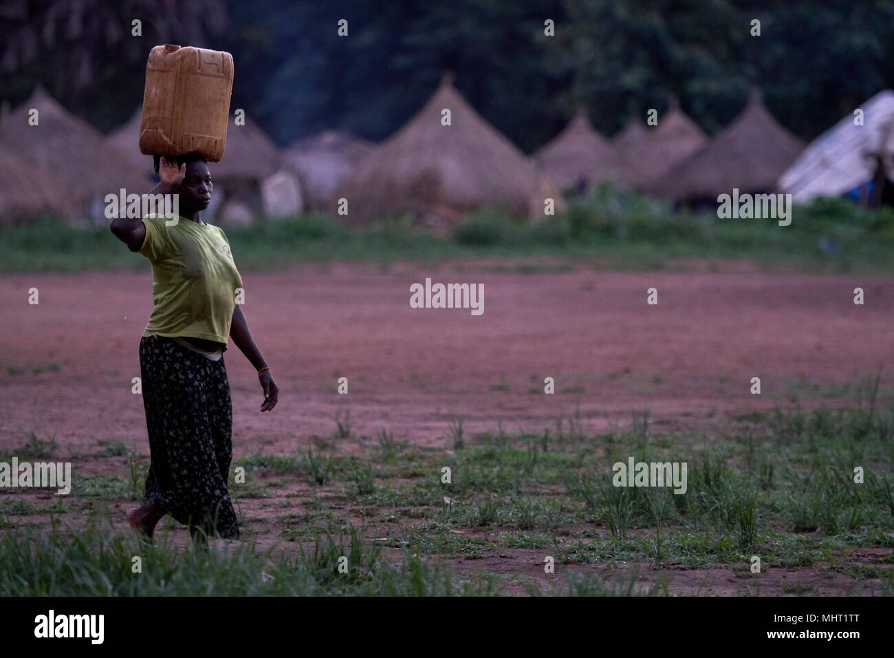 Internally displaced persons sudan hi-res stock photography and images ...