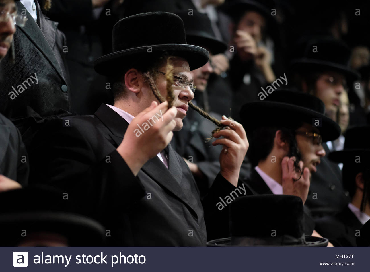 Hasidic Jew Payot High Resolution Stock Photography And Images Alamy