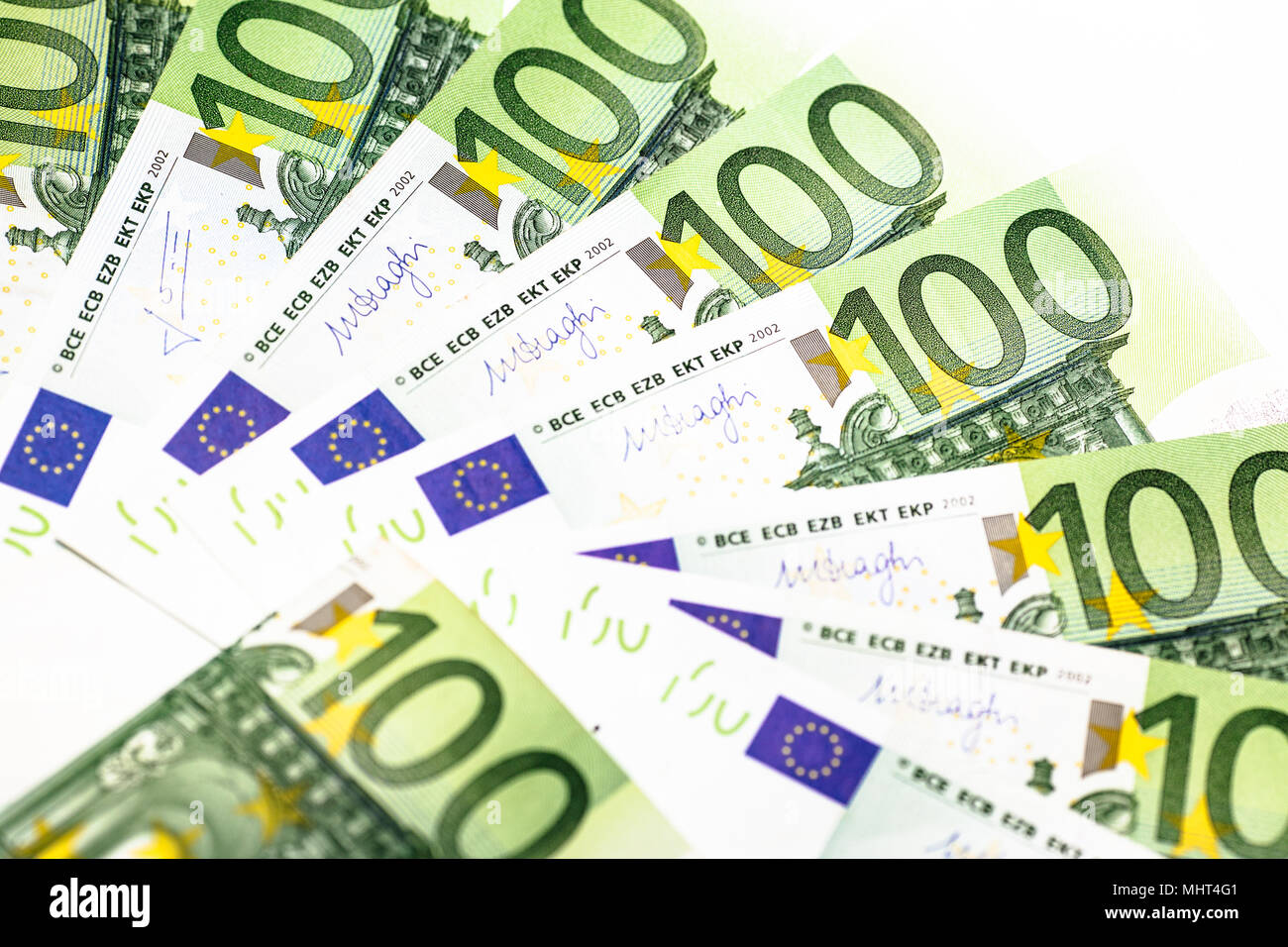 Euro banknotes close up. Several hundred euro banknotes Stock Photo - Alamy