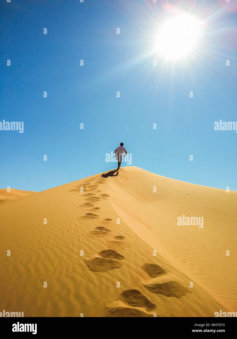 Dubai Desert Dunes Stock Photo Alamy Dubai Desert Dunes Stock Photo Alamy