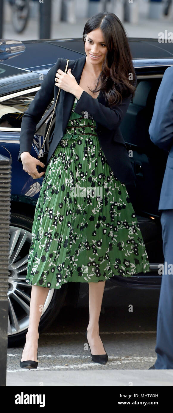 meghan markle green floral dress Photo Must Be Credited ©Alpha Press 079965 21/04/2018 at Invictus Games Reception held at the Australian High Commission, Australia House in London Stock Photo _badge:bfcm25_MD