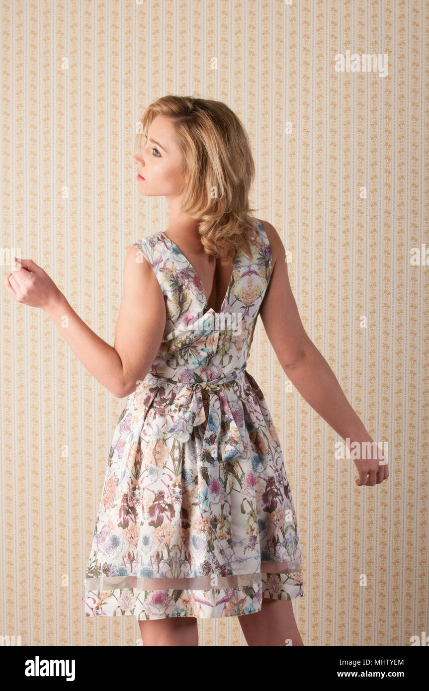 Blonde woman dress rear view and summer hi-res stock photography and ...