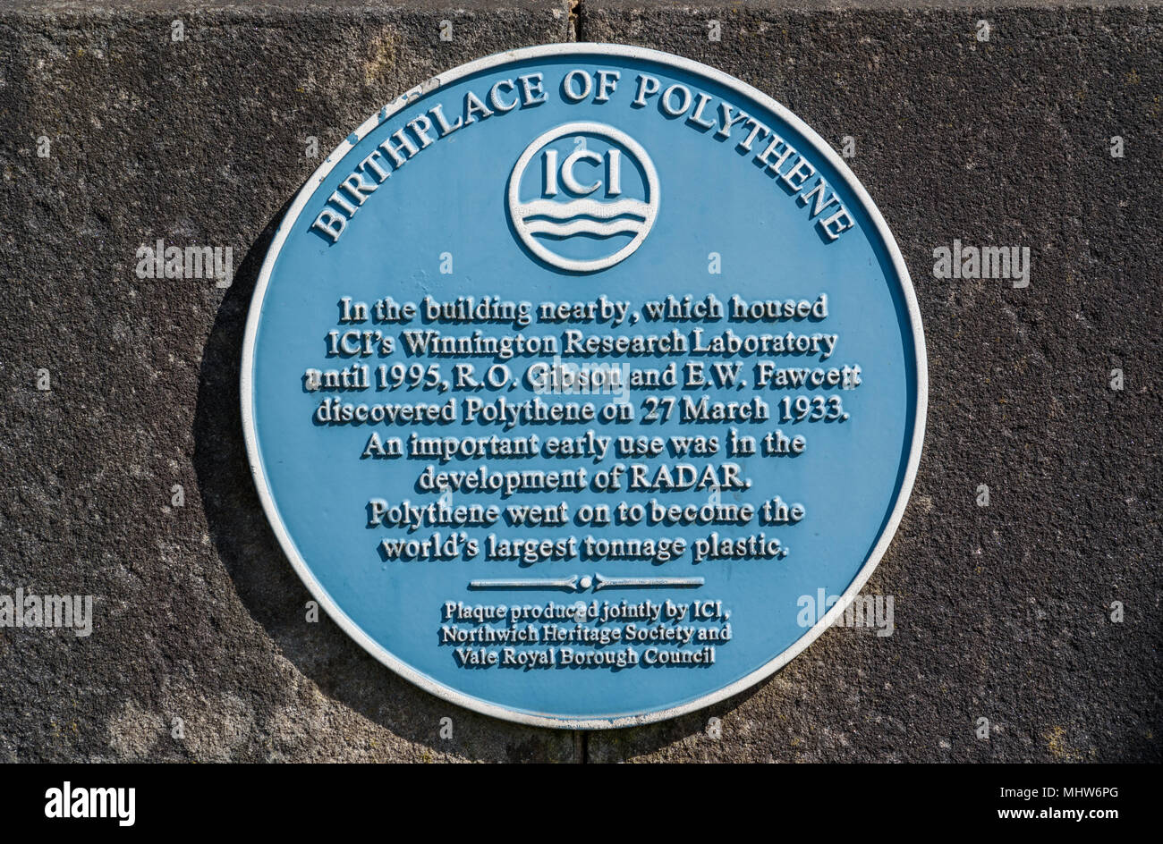 Blue plaque at Winnington, Northwich, Cheshire by ICI,Northwich Heritage society and vale royal council marking the discovery of Polythene by R.O. Gib Stock Photo