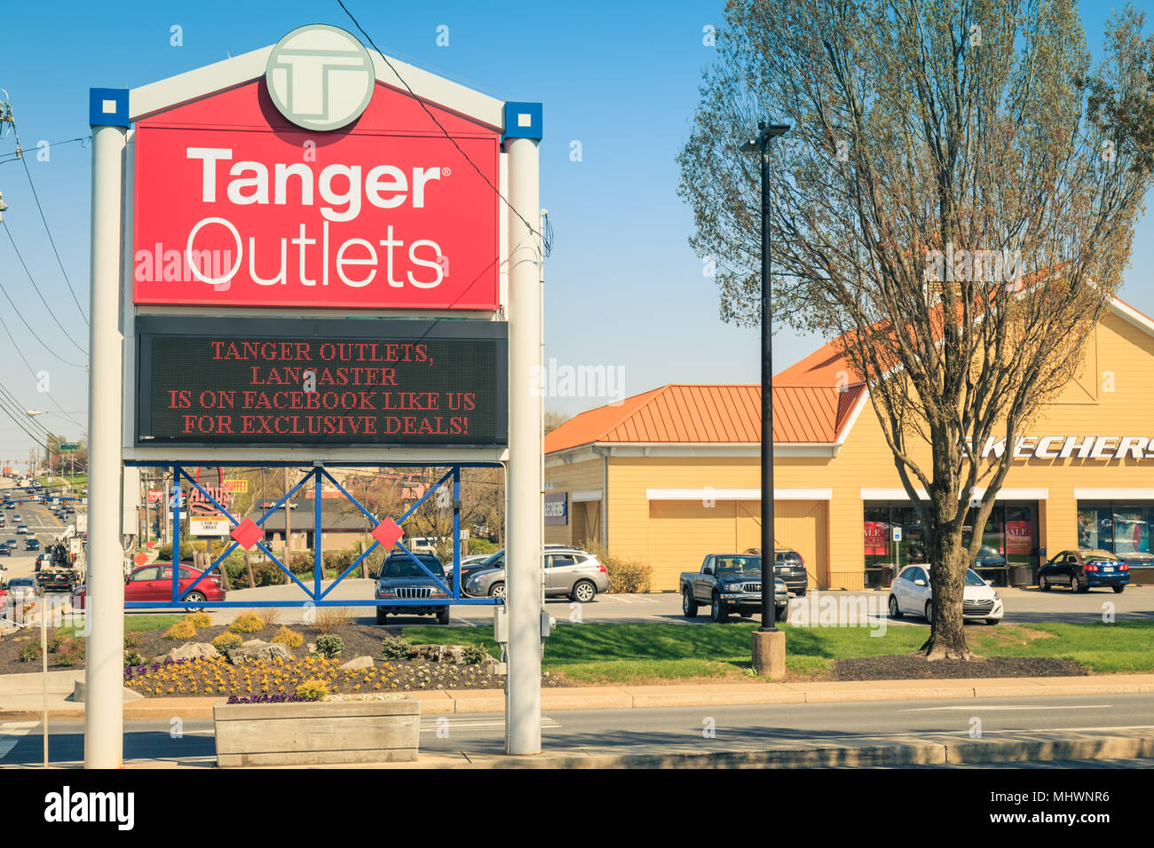 Lancaster, PA, USA - May 1, 2018:  Tanger Outlets is a shopping-mall chain featuring a variety of brand-name and designer outlet stores with 44 outlet Stock Photo